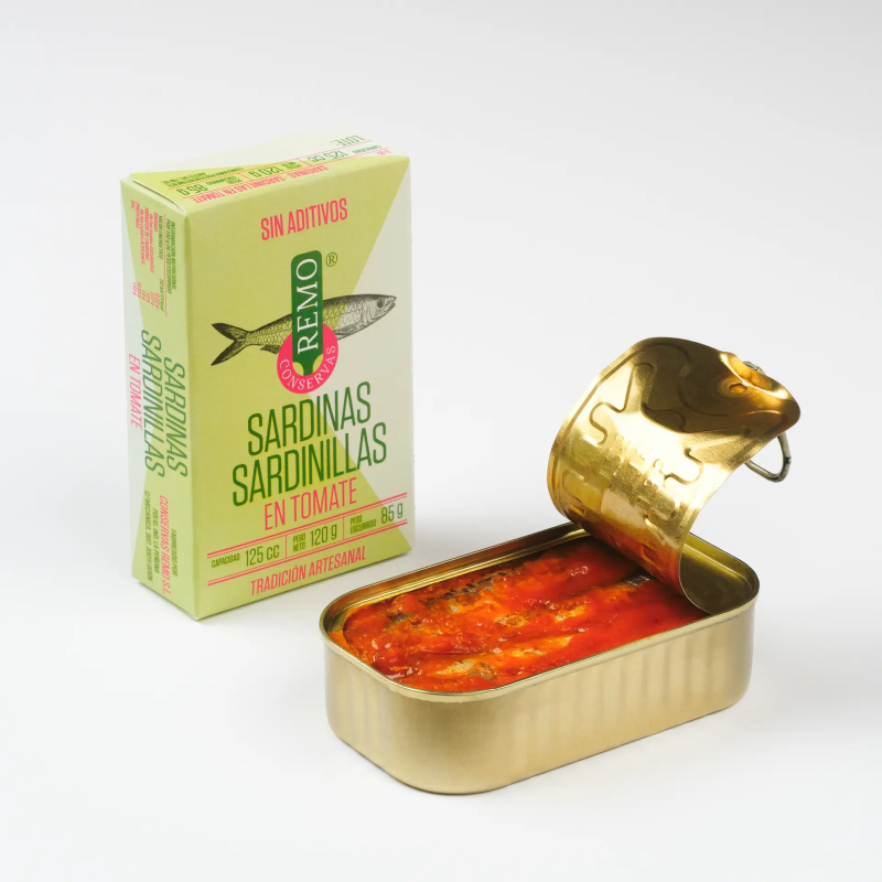 Caja de Sardinillas en Tomate 120 g